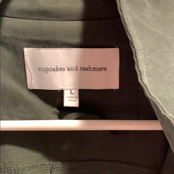 Drawstring vest - Picture 3 of 3